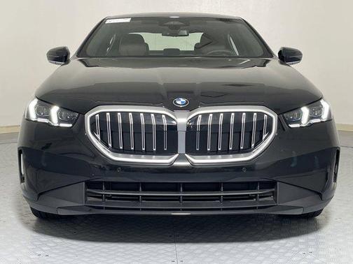 2026 BMW 530 i xDrive