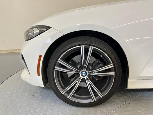 2023 BMW 330 i