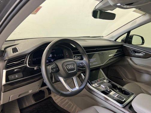 2021 Audi Q7 55 Premium Plus
