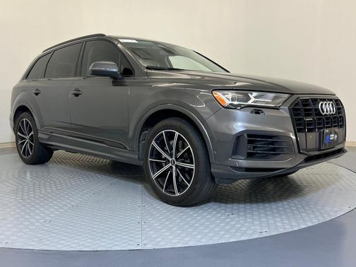 2021 Audi Q7 55 Premium Plus