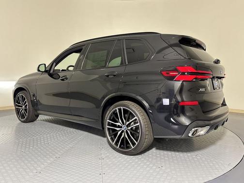 Black Sapphire Metallic 2026 BMW X5 sDrive40i