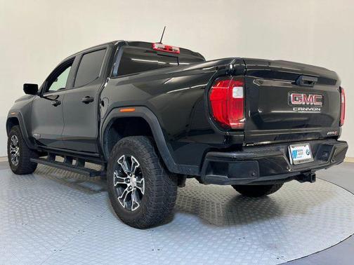 2023 GMC Canyon AT4