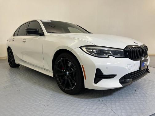 2020 BMW 330 i