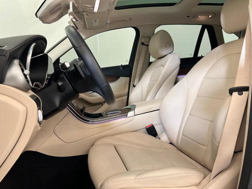 2020 Mercedes-Benz GLC 300 Base