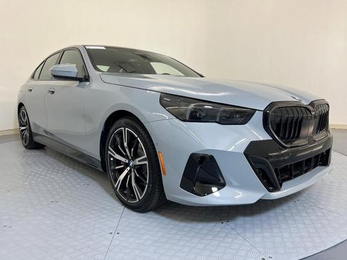 2026 BMW 530 i xDrive
