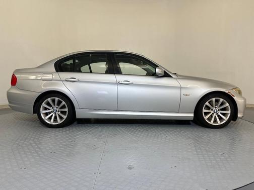2011 BMW 328 i