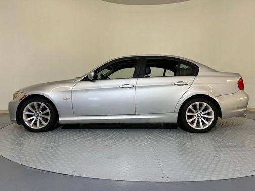 2011 BMW 328 i