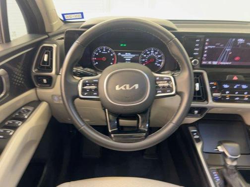 2023 Kia Sorento S