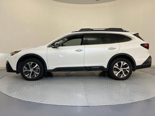 2022 Subaru Outback Touring XT