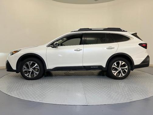 2022 Subaru Outback Touring XT