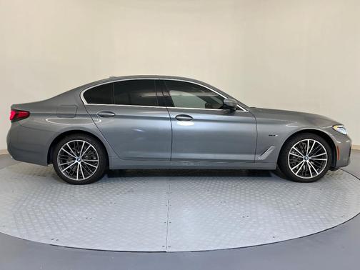 2023 BMW 530e 530e