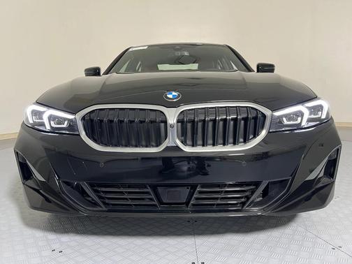 2025 BMW 330 i xDrive