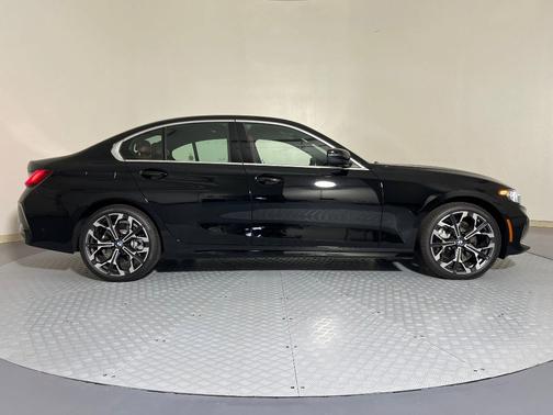 2025 BMW 330 i xDrive