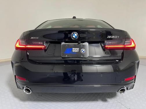 2025 BMW 330 i xDrive