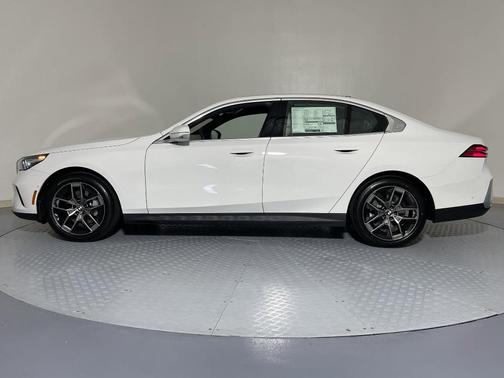 2026 BMW 530 i