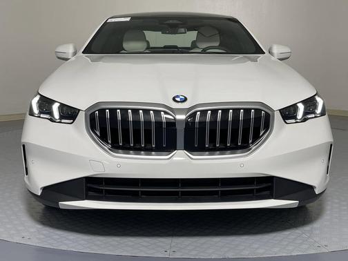 2026 BMW 530 i