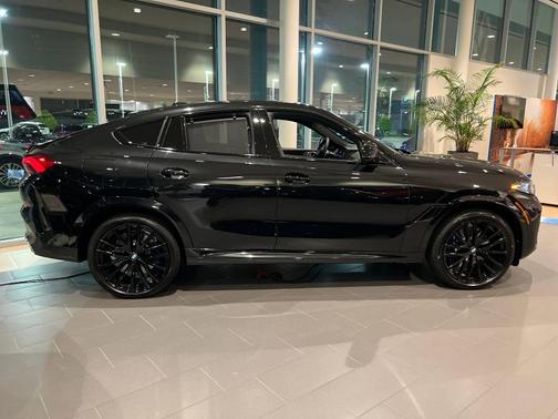 2026 BMW X6 M60i