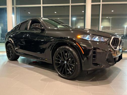 2026 BMW X6 M60i