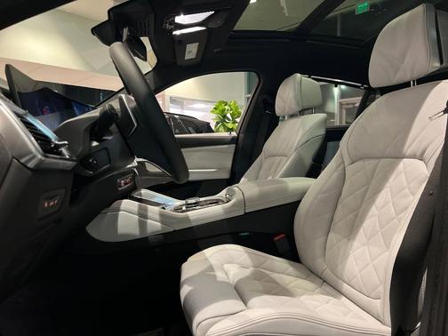 2026 BMW X6 M60i
