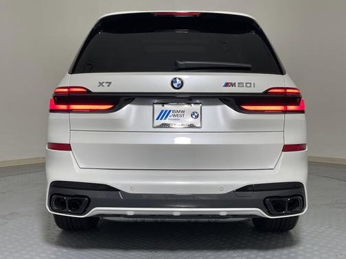 2026 BMW X7 M60i
