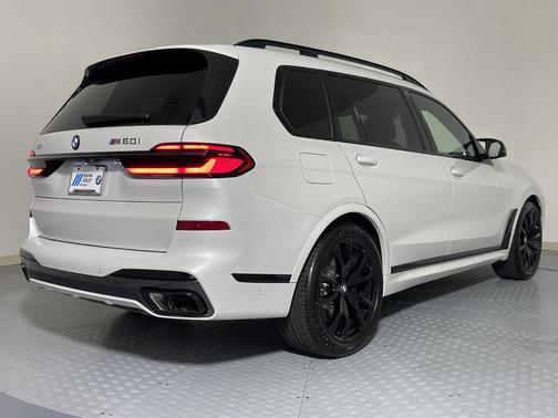 2026 BMW X7 M60i