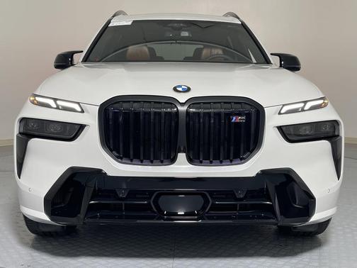 2026 BMW X7 M60i