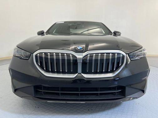 2026 BMW 530 i