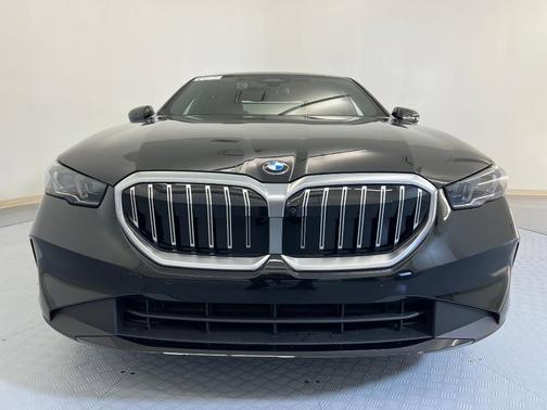2026 BMW 530 i