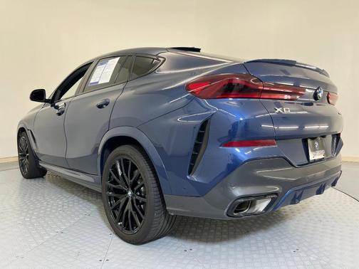 2023 BMW X6 xDrive40i