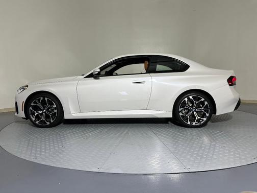 2026 BMW 230 i xDrive