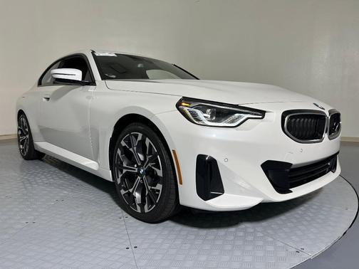 2026 BMW 230 i xDrive