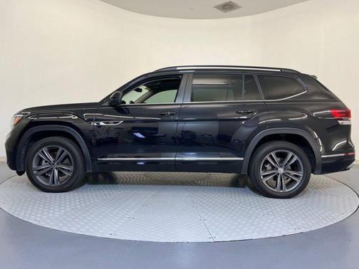 2021 Volkswagen Atlas 3.6 V6 SE w/ Technology R-Line