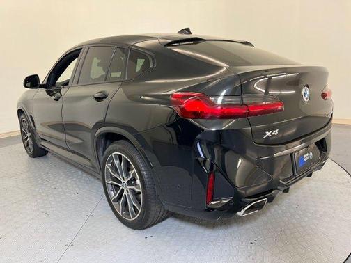 Black Sapphire Metallic 2022 BMW X4 xDrive30i