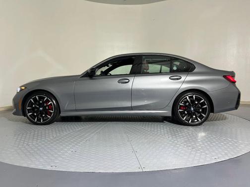 2025 BMW 330 i xDrive