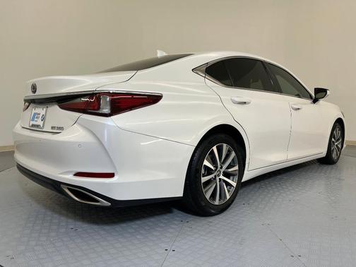 2020 Lexus ES 350 Base