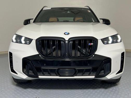 2024 BMW X5 M60i