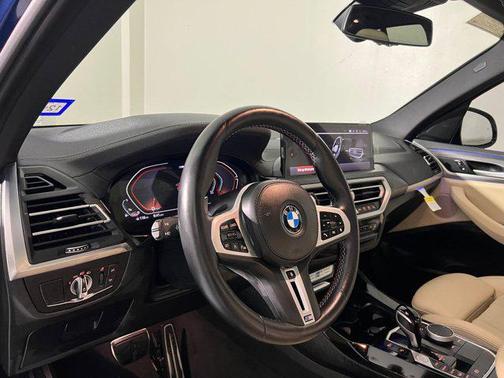 2023 BMW X3 M40i
