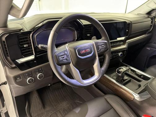 Summit White 2024 GMC Sierra 1500 Elevation
