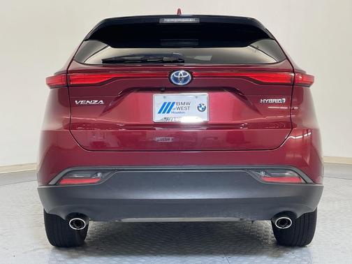 2022 Toyota Venza LE