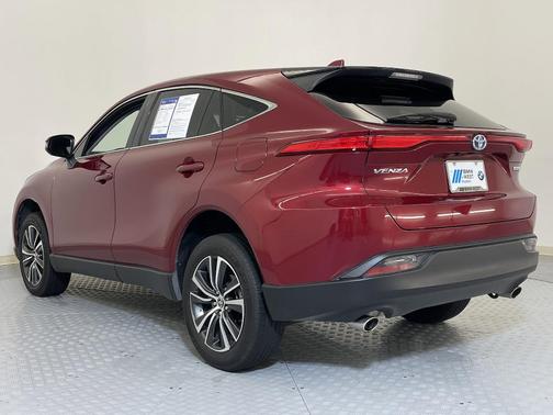 2022 Toyota Venza LE