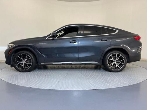 2022 BMW X6 xDrive40i
