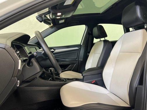 2021 Volkswagen Jetta 1.4T R-Line