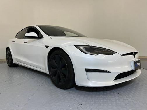 2024 Tesla Model S Plaid