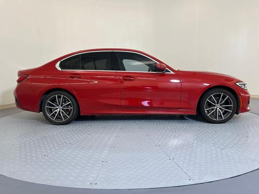 2020 BMW 330 i