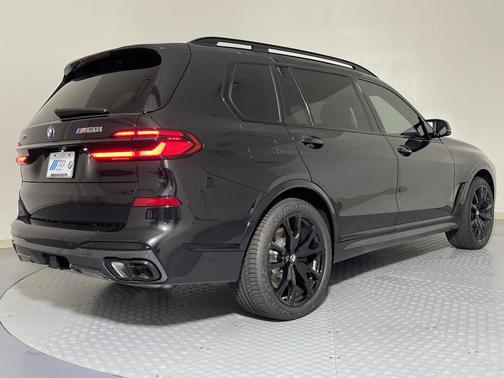 2026 BMW X7 M60i