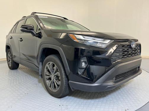 2023 Toyota RAV4 Hybrid XLE Premium