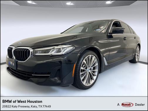2022 BMW 530 i