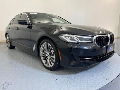 2022 BMW 530 i