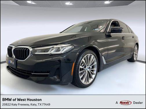 2022 BMW 530 i