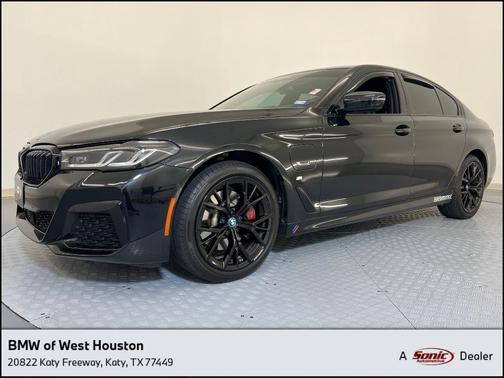 2022 BMW 530e 530e